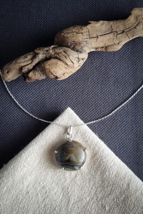 collier en argent avec jaspe paysage serti 5 griffes