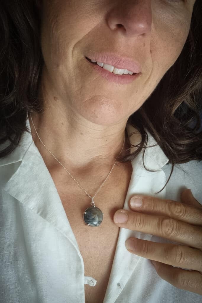 collier en argent avec jaspe paysage serti 5 griffes
