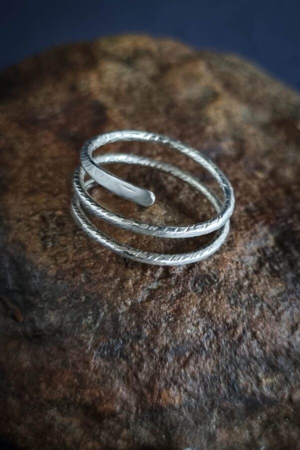 bague serpent en argent martelé