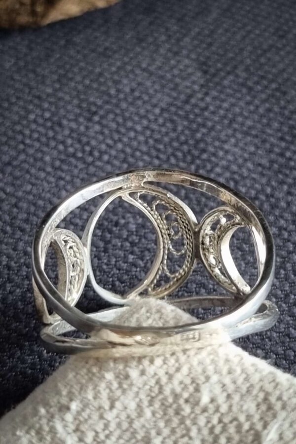 bague en argent filigrané croissant de lune