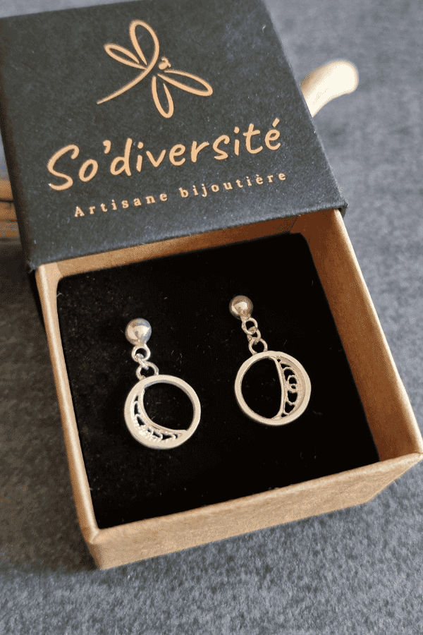 Boucles croissant de lune