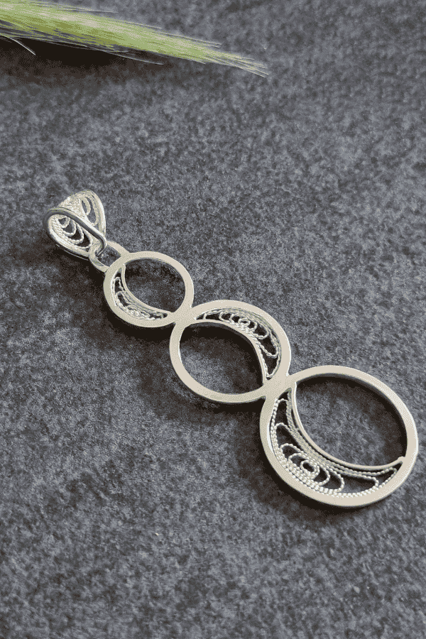 Pendentif croissant de lune