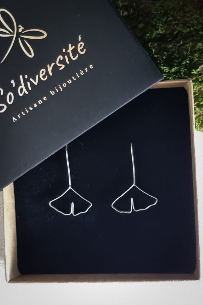Boucles d'oreilles en argent, simples contours de feuilles de ginkgo